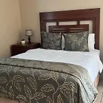 Del Bosque Tj Inn