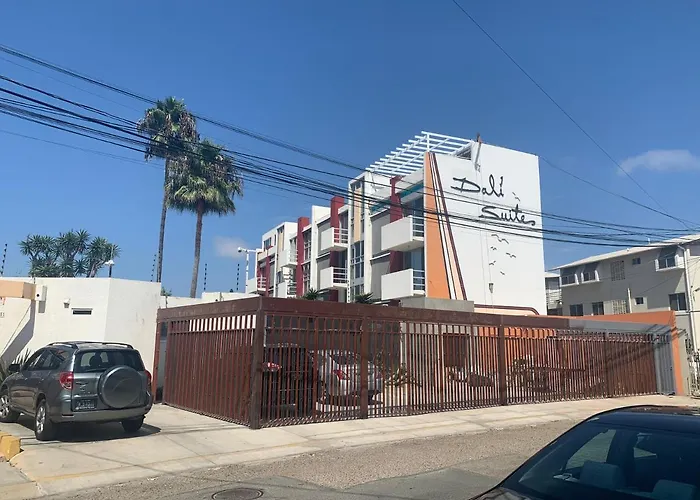 Dali Suites Hotel