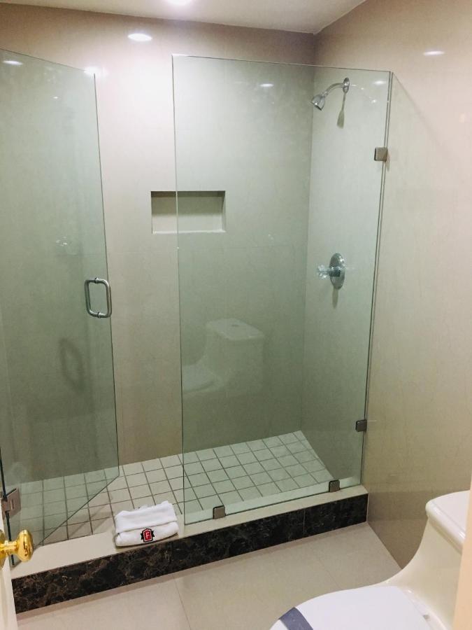 Hotel Frontiere Tijuana