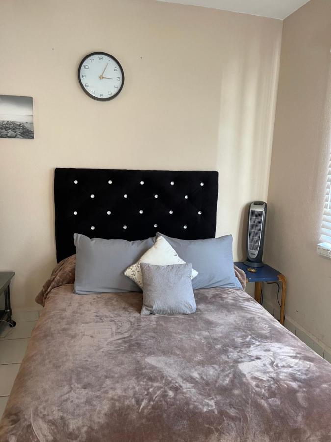 Otay Great Patio Near Otay Crossing & Airport Apartment *