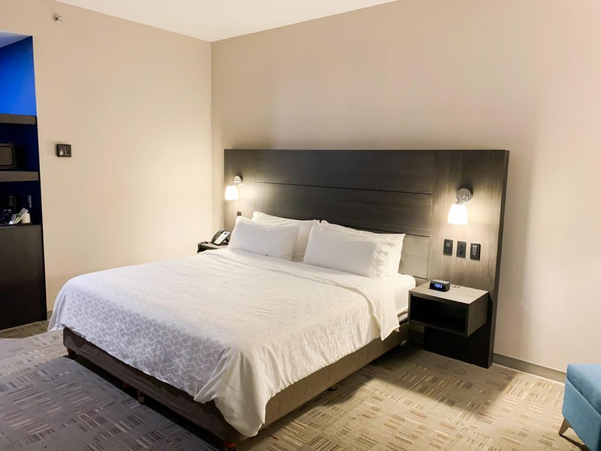 Express & - Otay By Ihg 3*