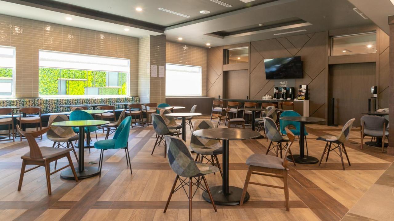 Hotel Express & - Otay By Ihg 3*