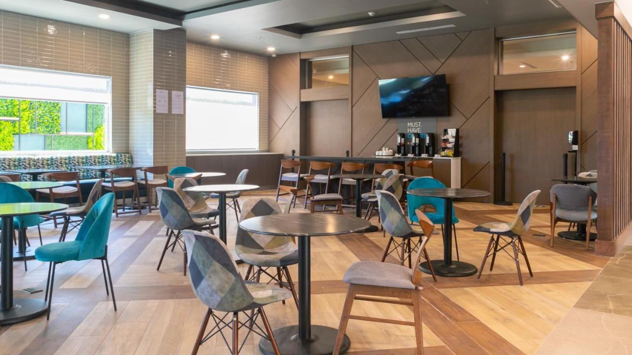 Express & - Otay By Ihg 3*