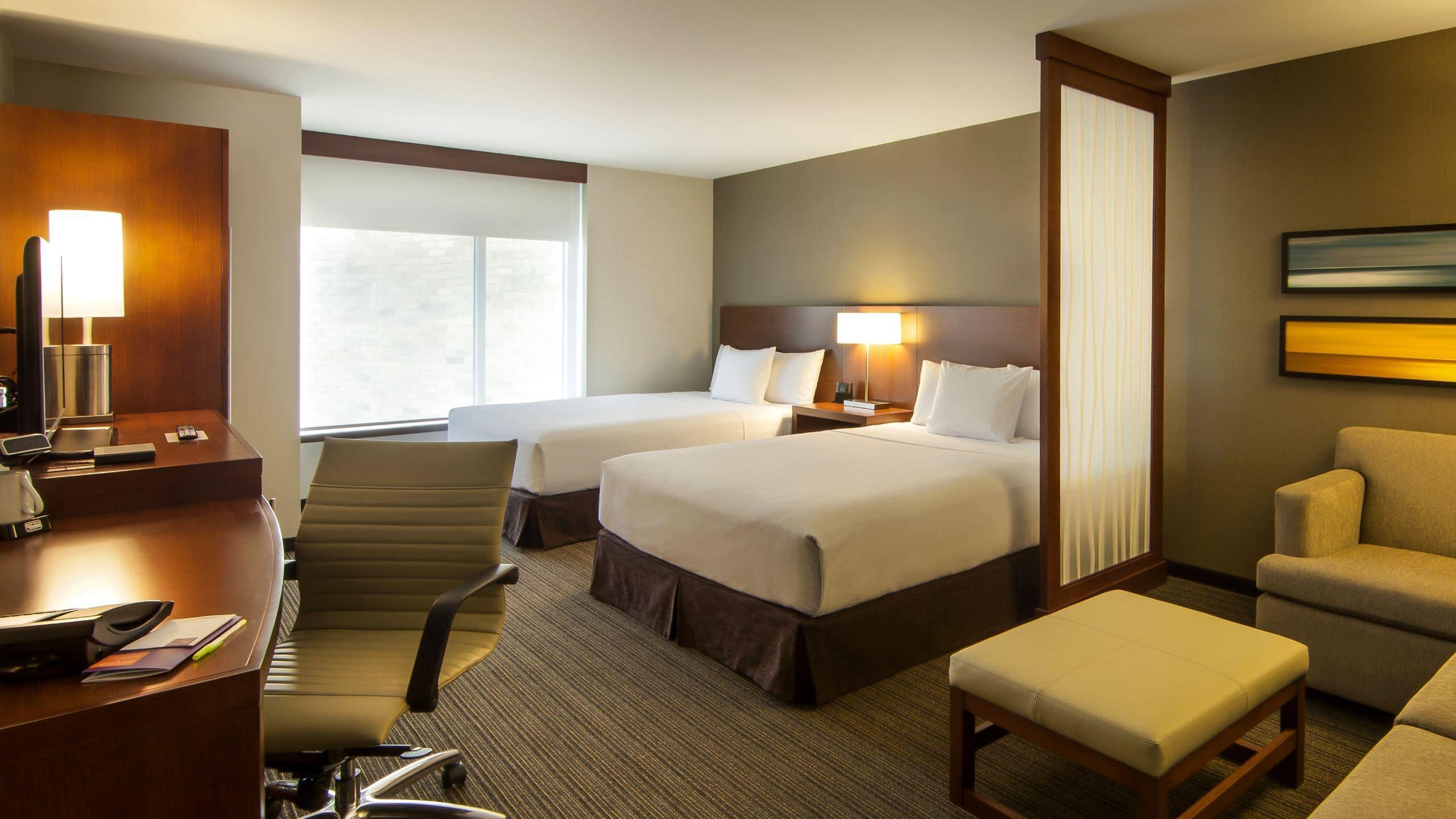 Hyatt Place Hotel 3*