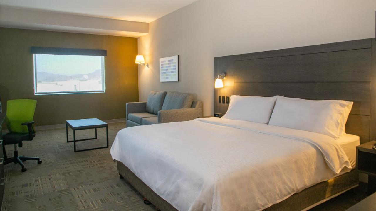 Hotel Express & - Otay By Ihg 3*