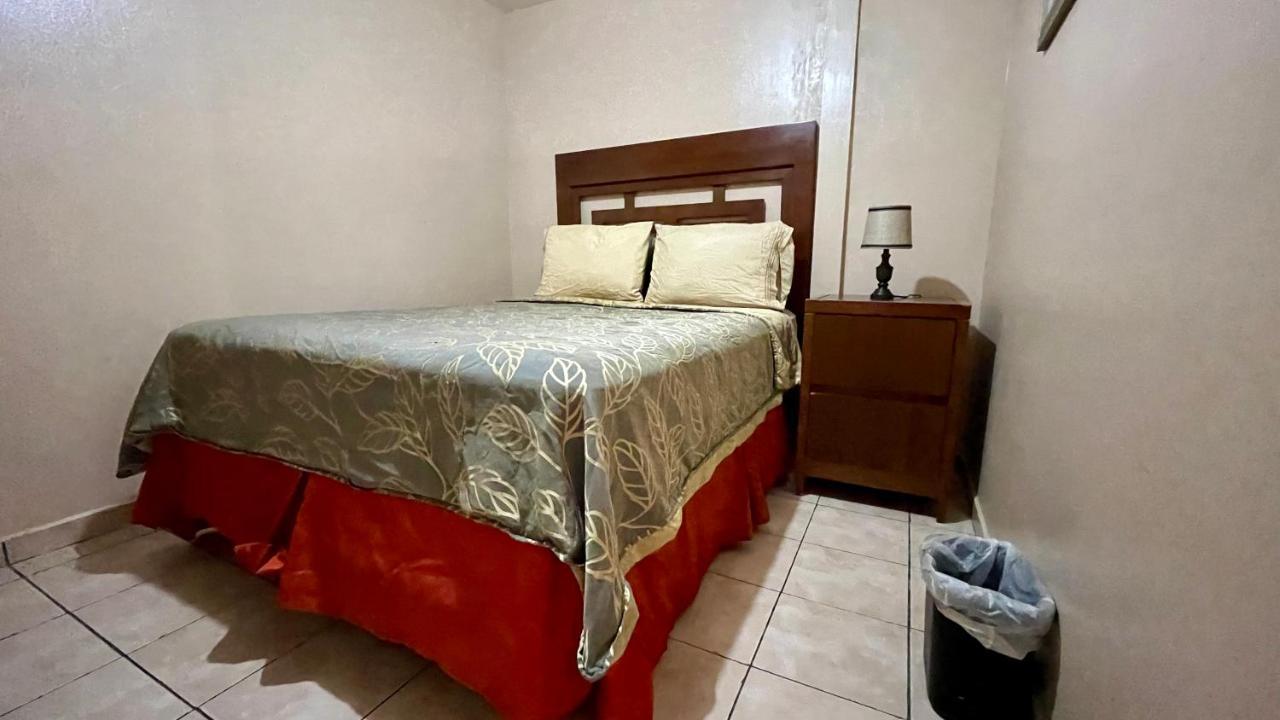 Hotel Del Bosque Tj