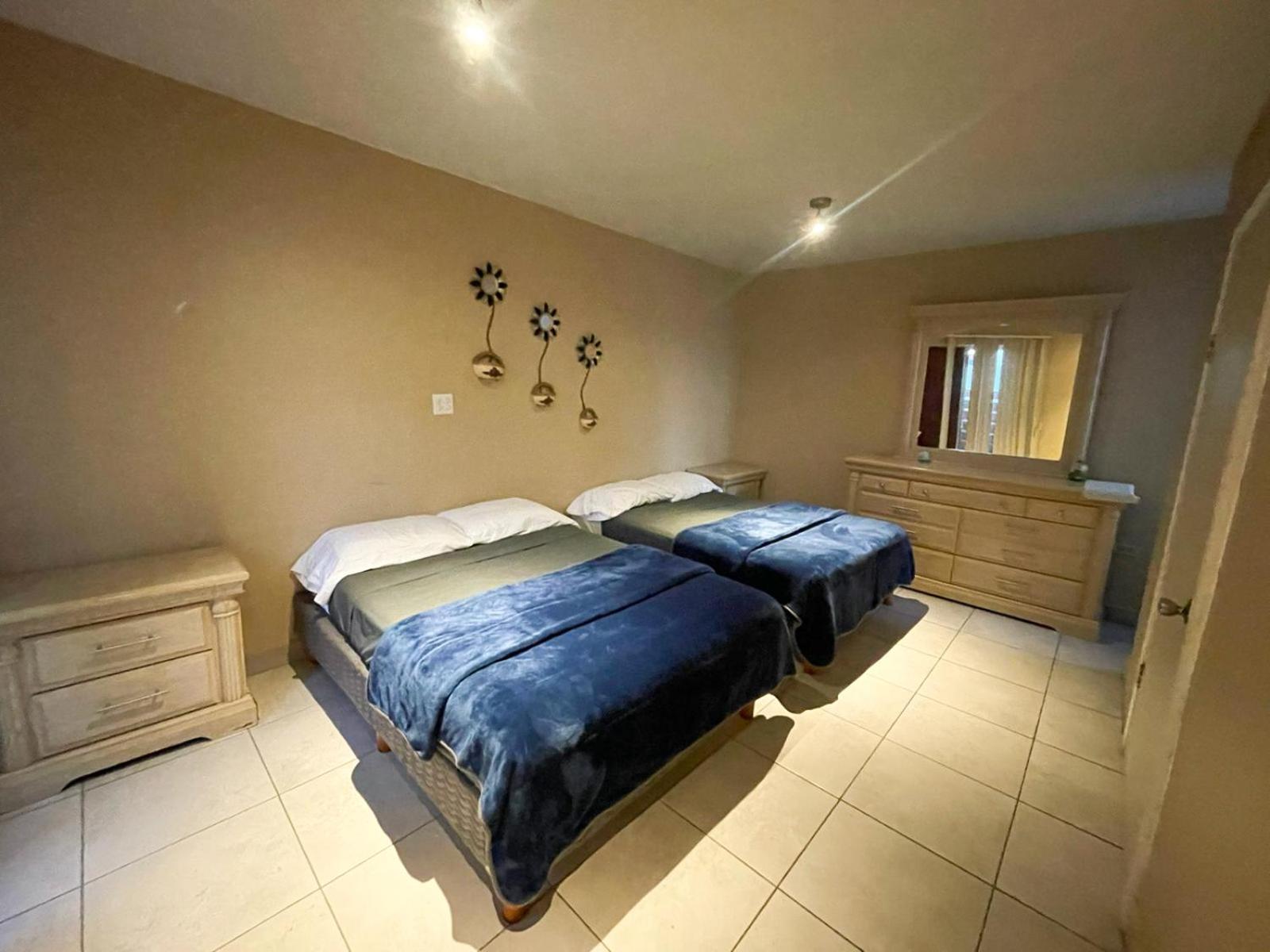 Spacious Rooftop House W/ King Bed
