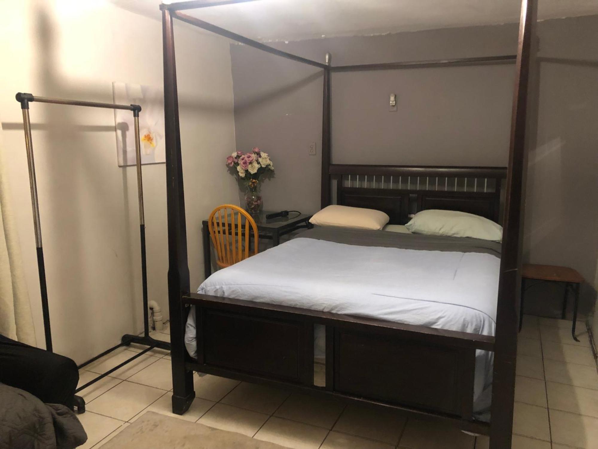 Mediana En Casa Grande Homestay Tijuana