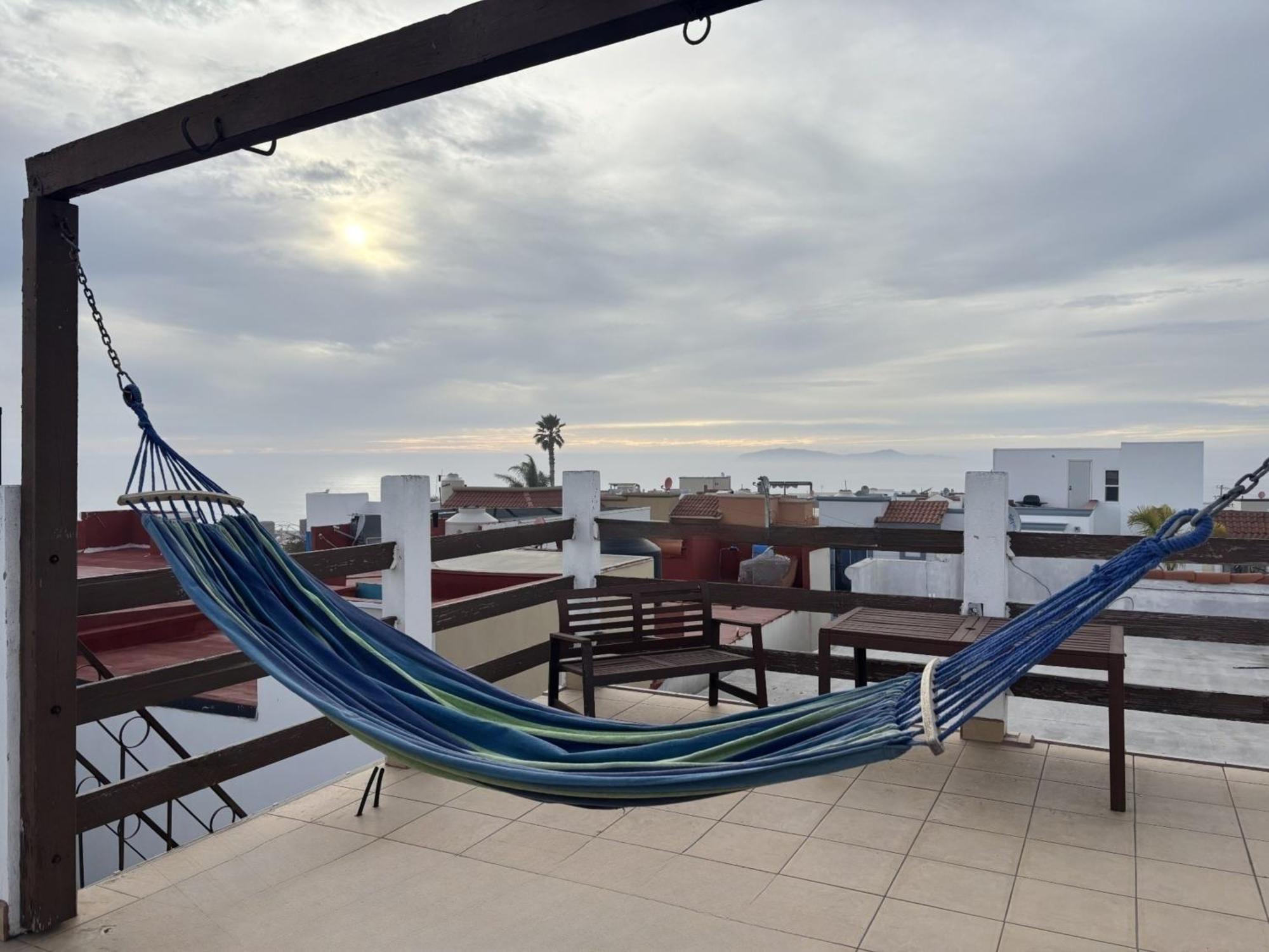 Spacious Rooftop House W/ King Bed * Tijuana