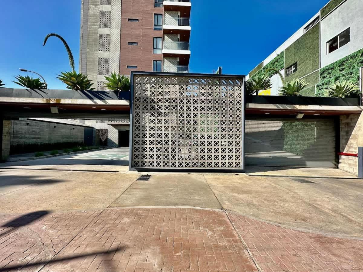 Dowtown 1 Bedroom In Av Revolucion * Tijuana