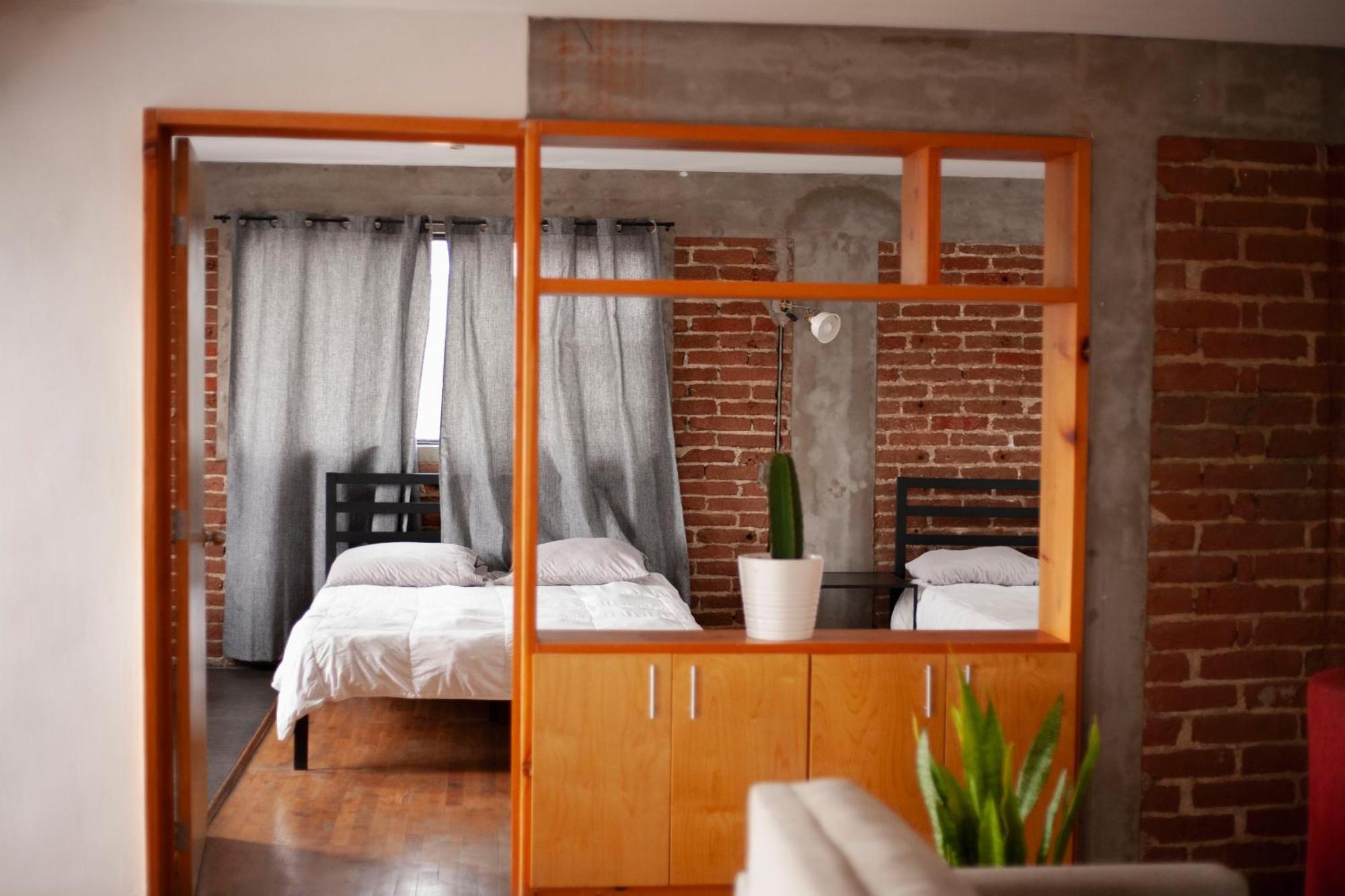 Hotel Coyote Lofts-estacion Federal 2*