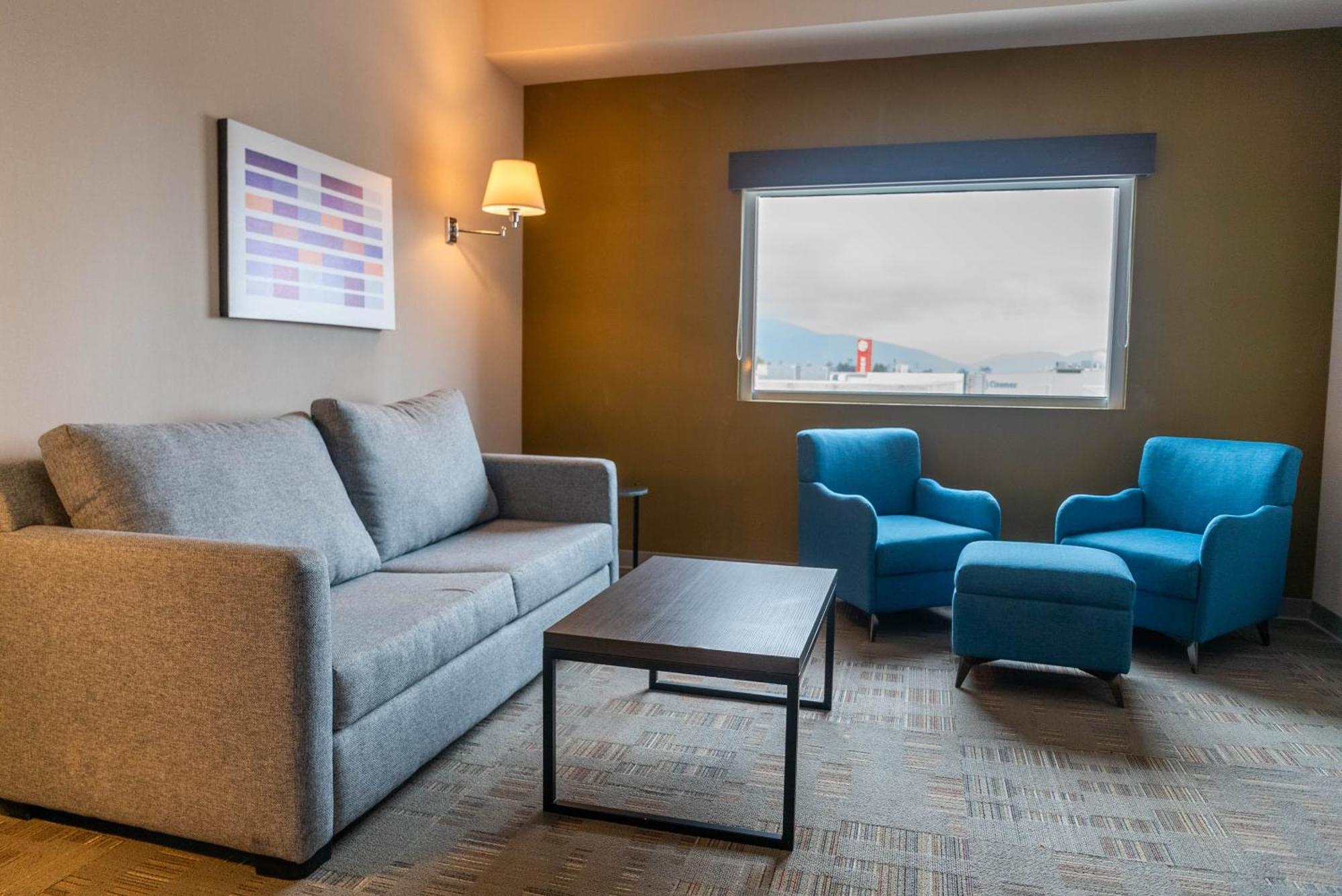 Hotel Express & - Otay By Ihg 3*