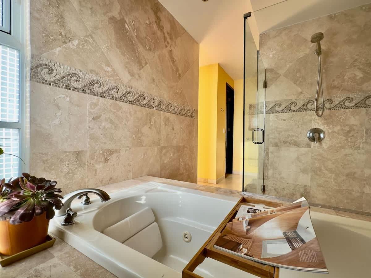 Oceanfront 4br 4 Ba Real Mediterraneo