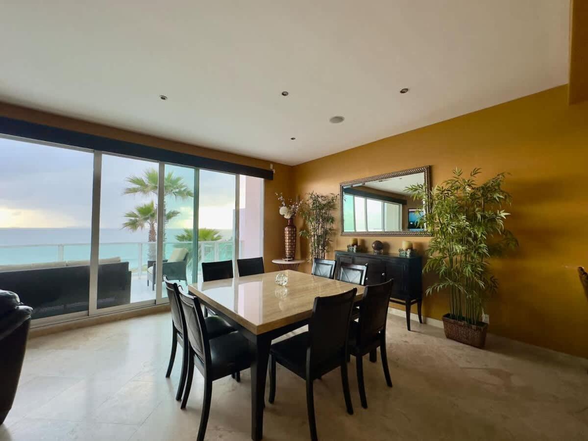 Oceanfront 4br 4 Ba Real Mediterraneo *