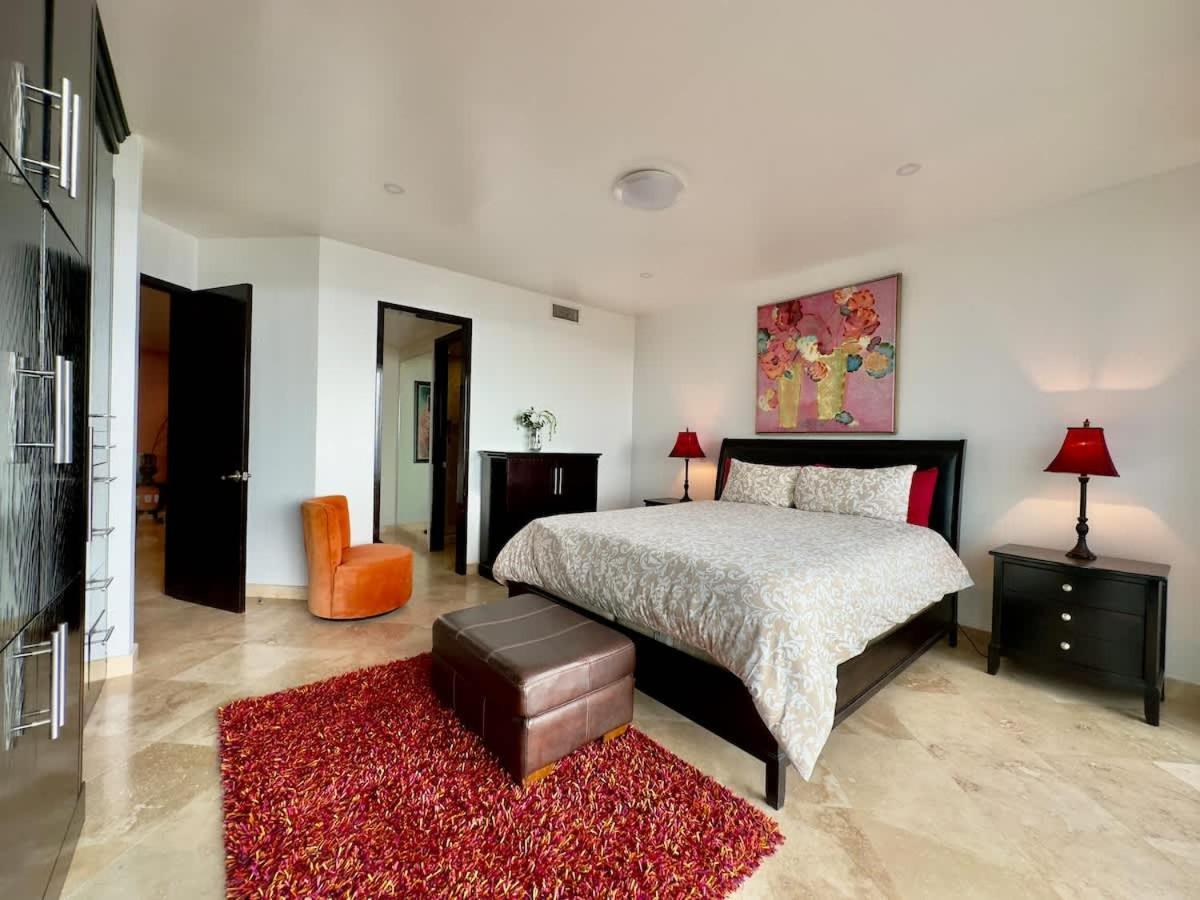 Oceanfront 4br 4 Ba Real Mediterraneo Holiday home
