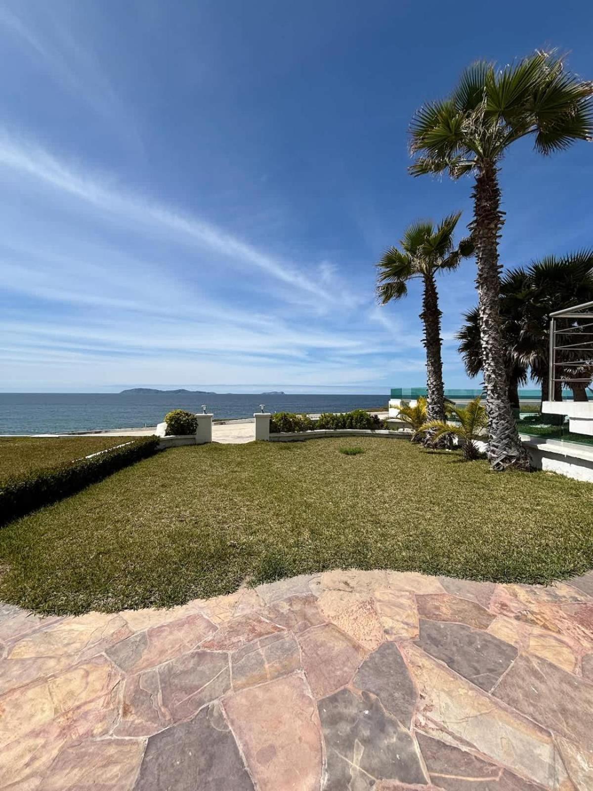 Oceanfront 4br 4 Ba Real Mediterraneo Holiday home *