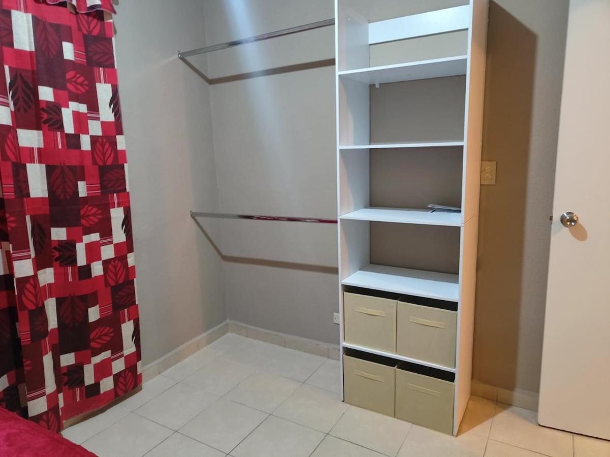 Casa Familiar En Fraccionamiento Privado Y Vigilado 24hrs *