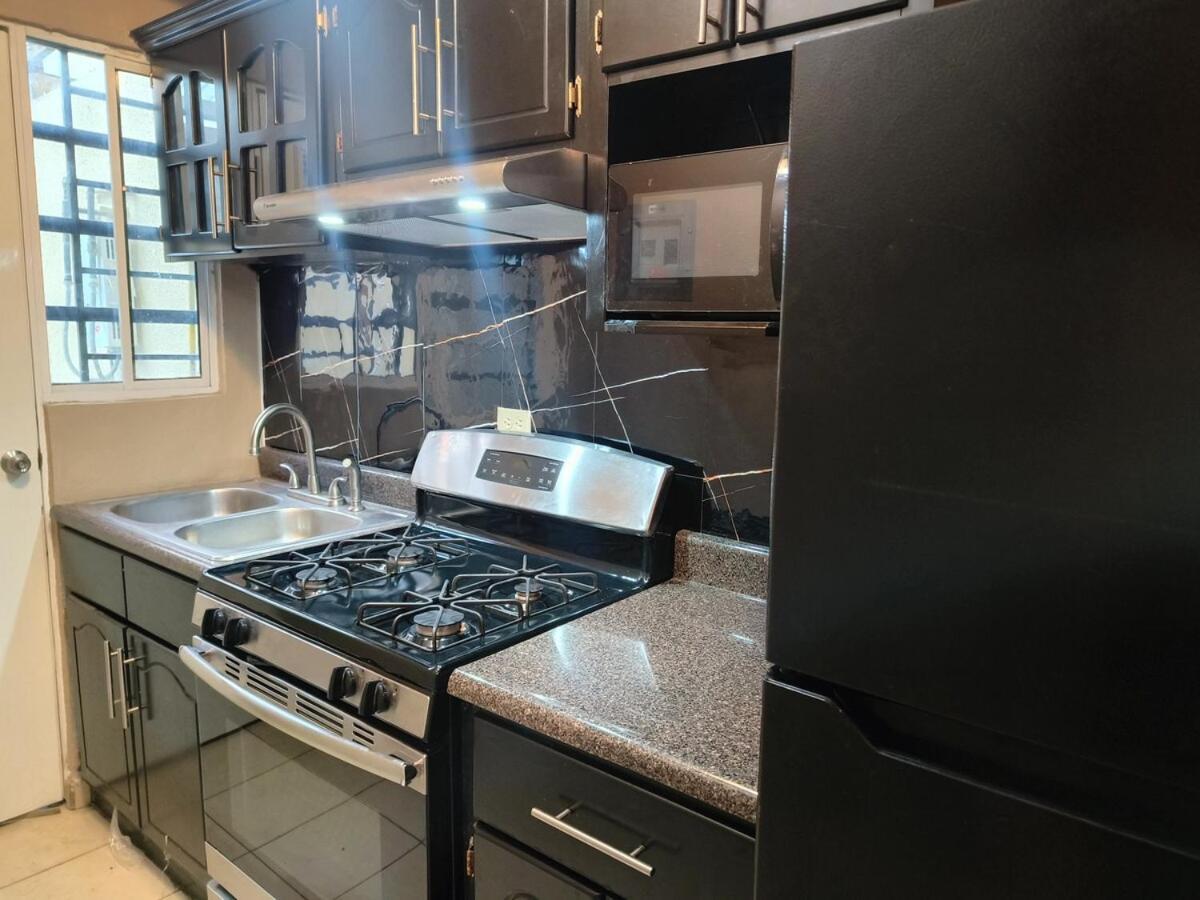 Casa Familiar En Fraccionamiento Privado Y Vigilado 24hrs Tijuana