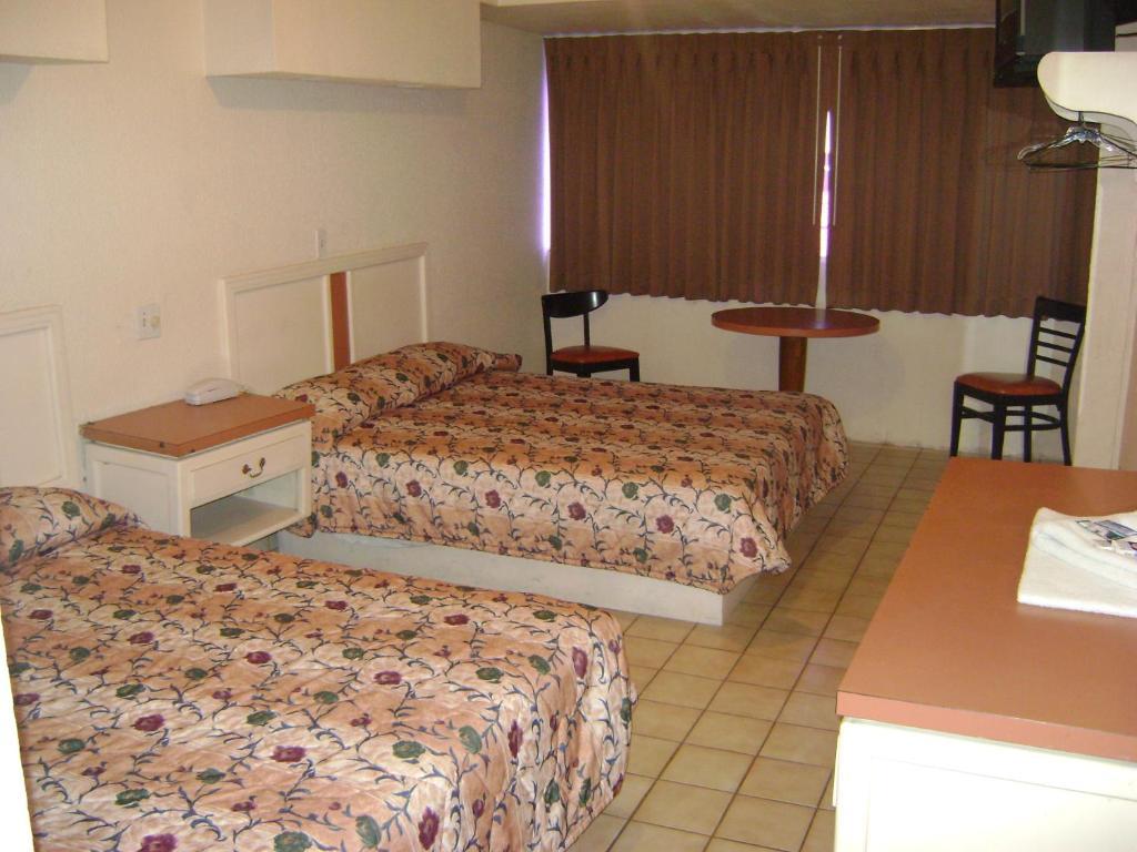 Leon Hotel 3*