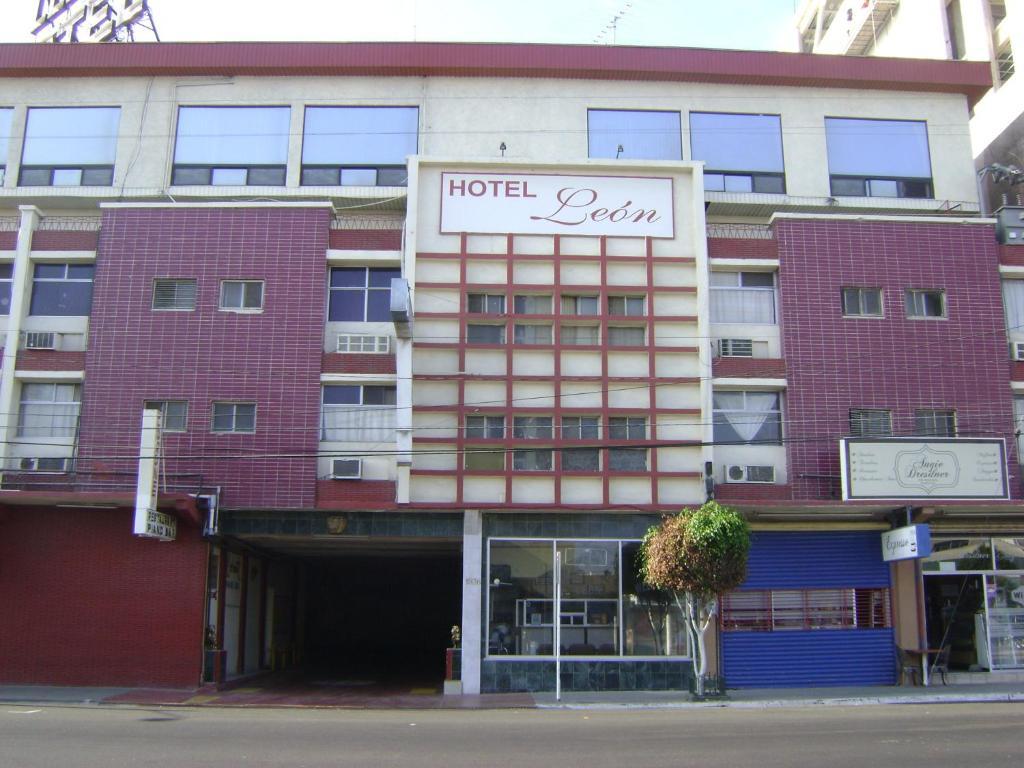 Leon Hotel Tijuana