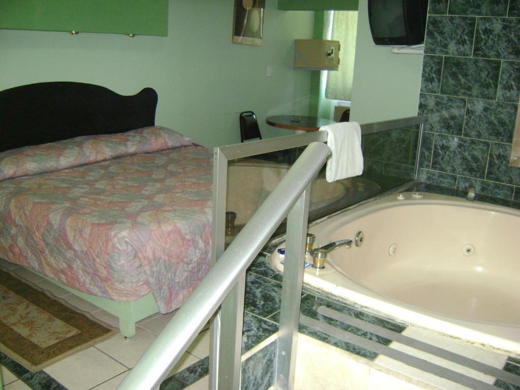 Leon Hotel