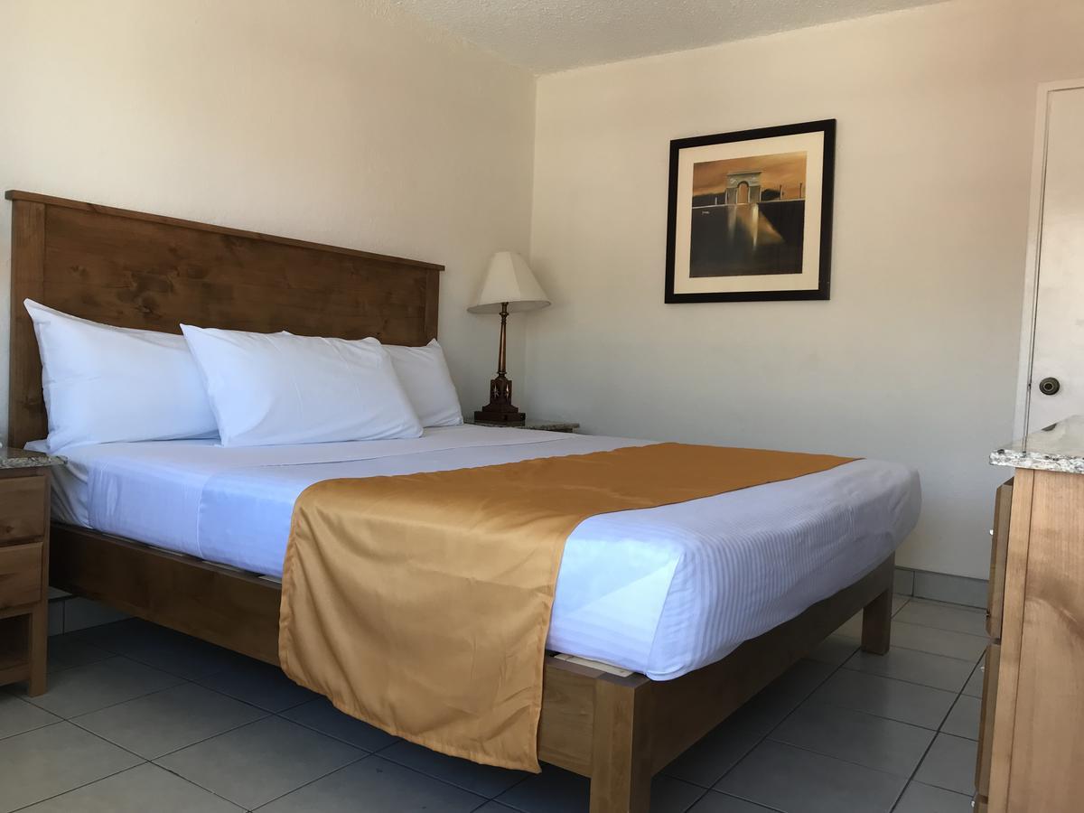 Guillen Jr Hotel