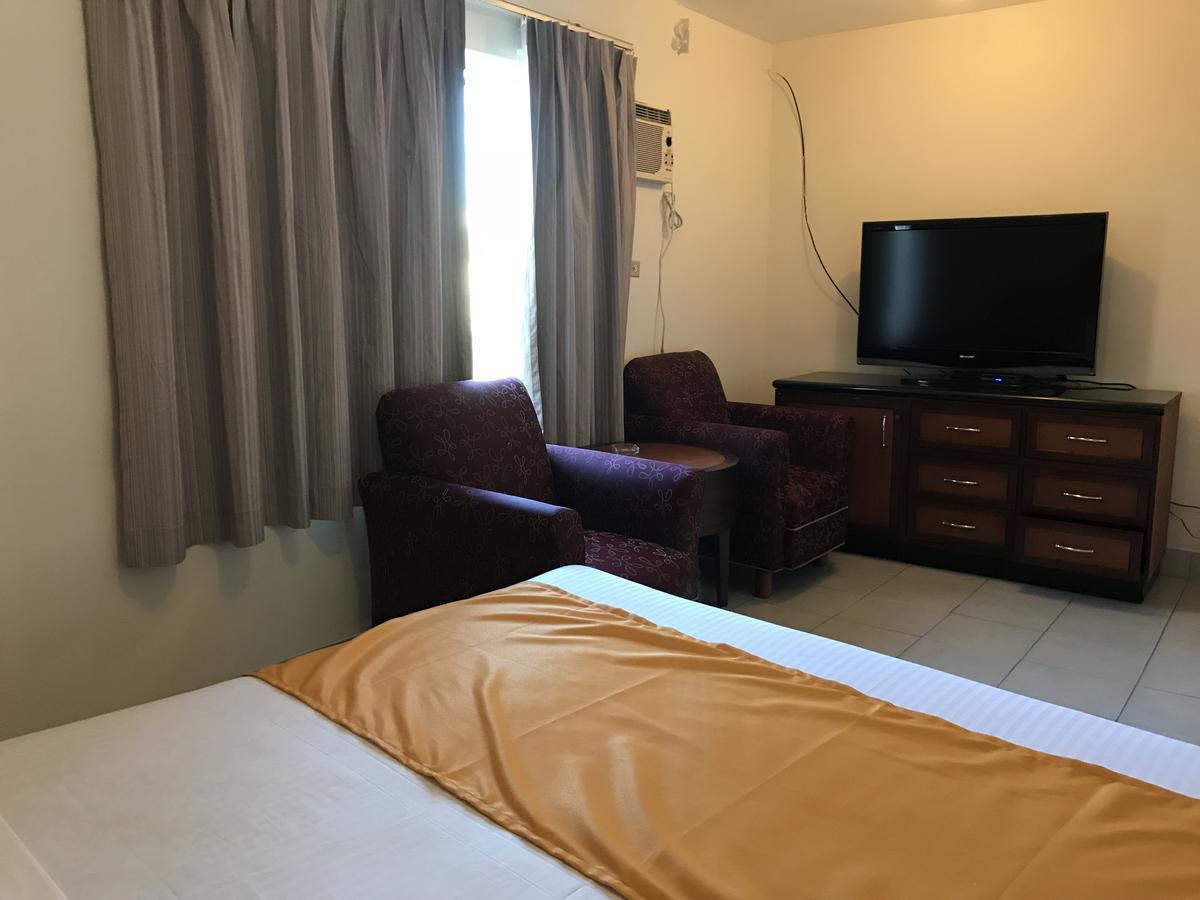 Guillen Jr Hotel Tijuana