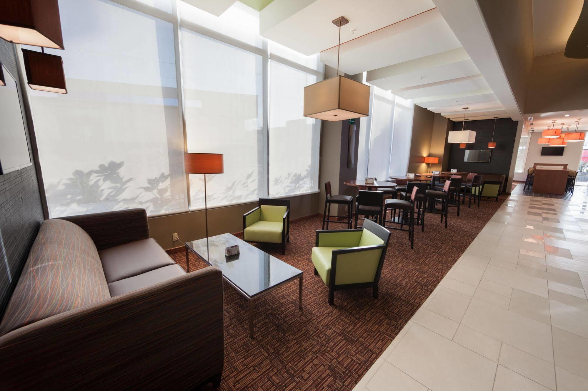 Hyatt Place 3*