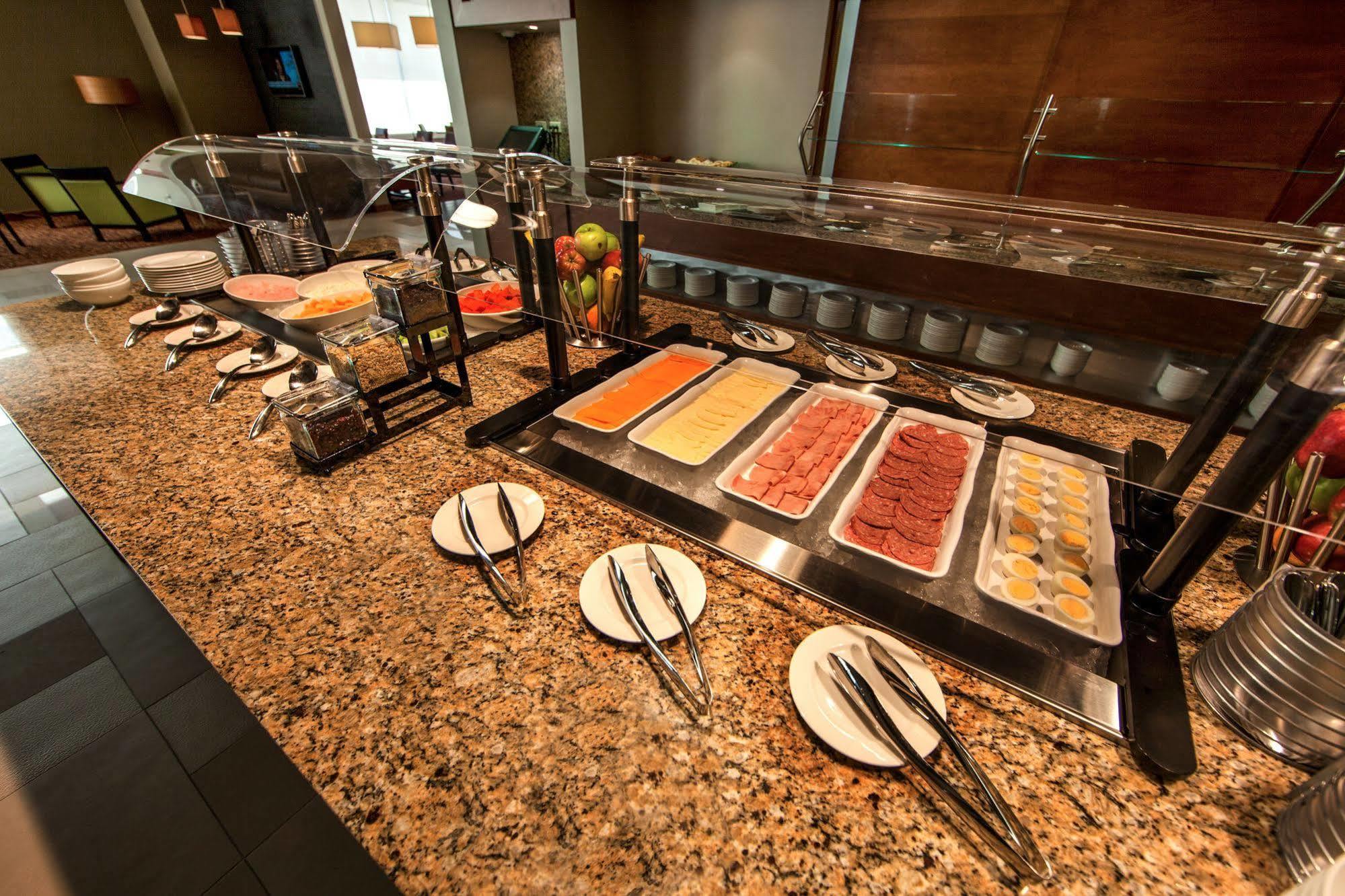 Hyatt Place 3*