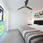 Eazy Living Tijuana Centro