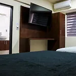 Hotel Mision 11