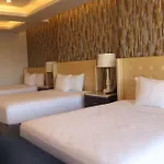 Hotel West Plaza