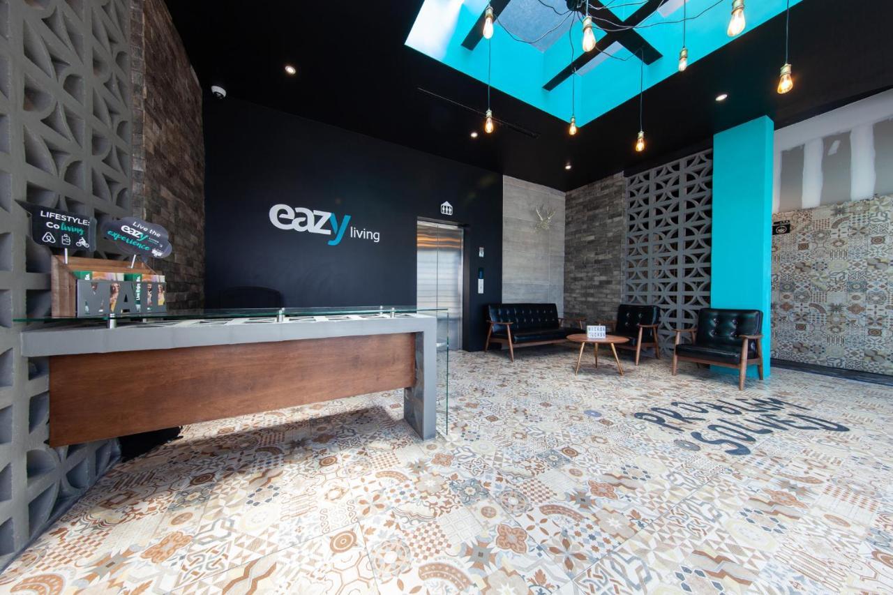 Eazy Living Centro *