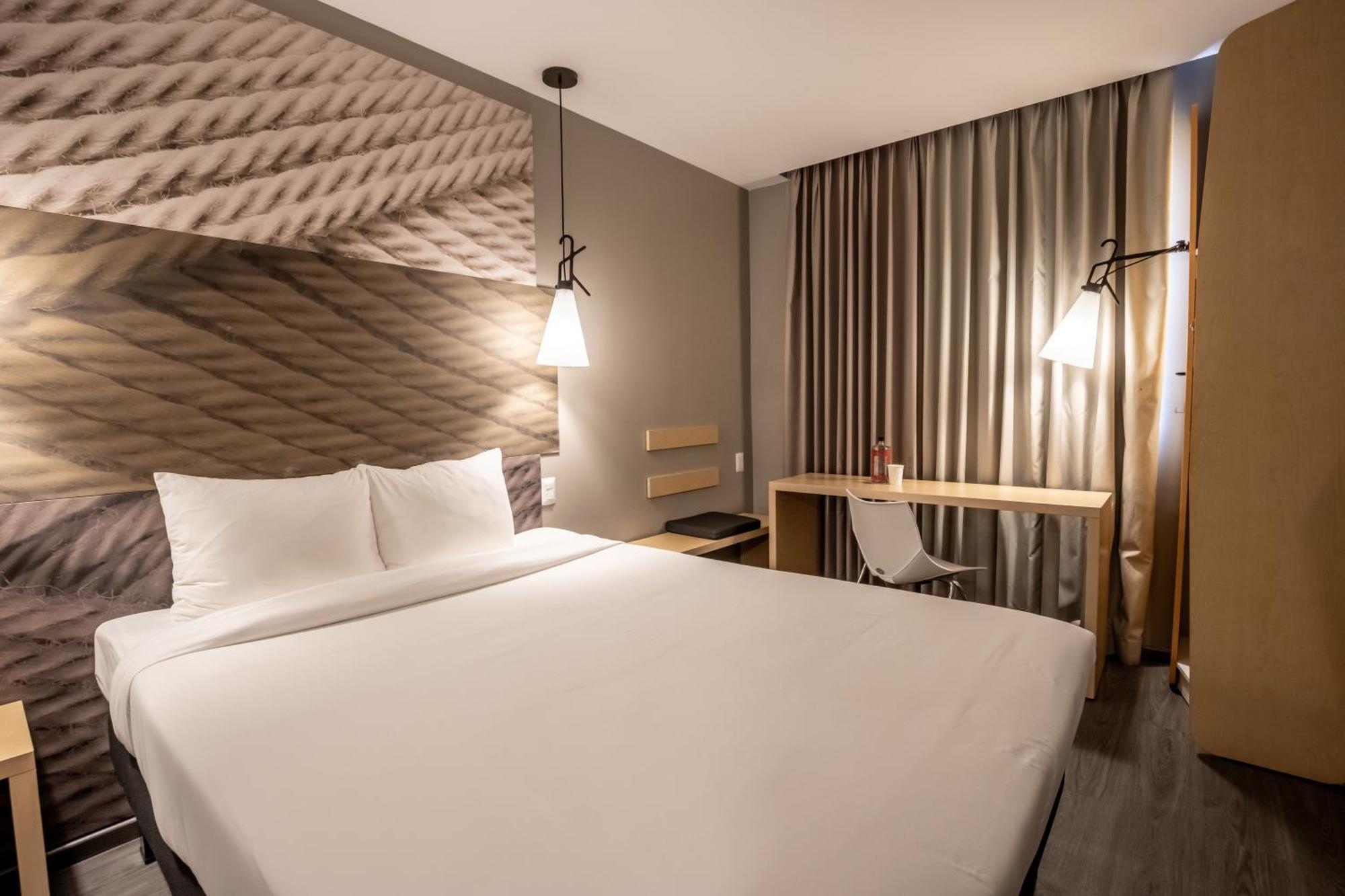 Ibis Hotel 4*