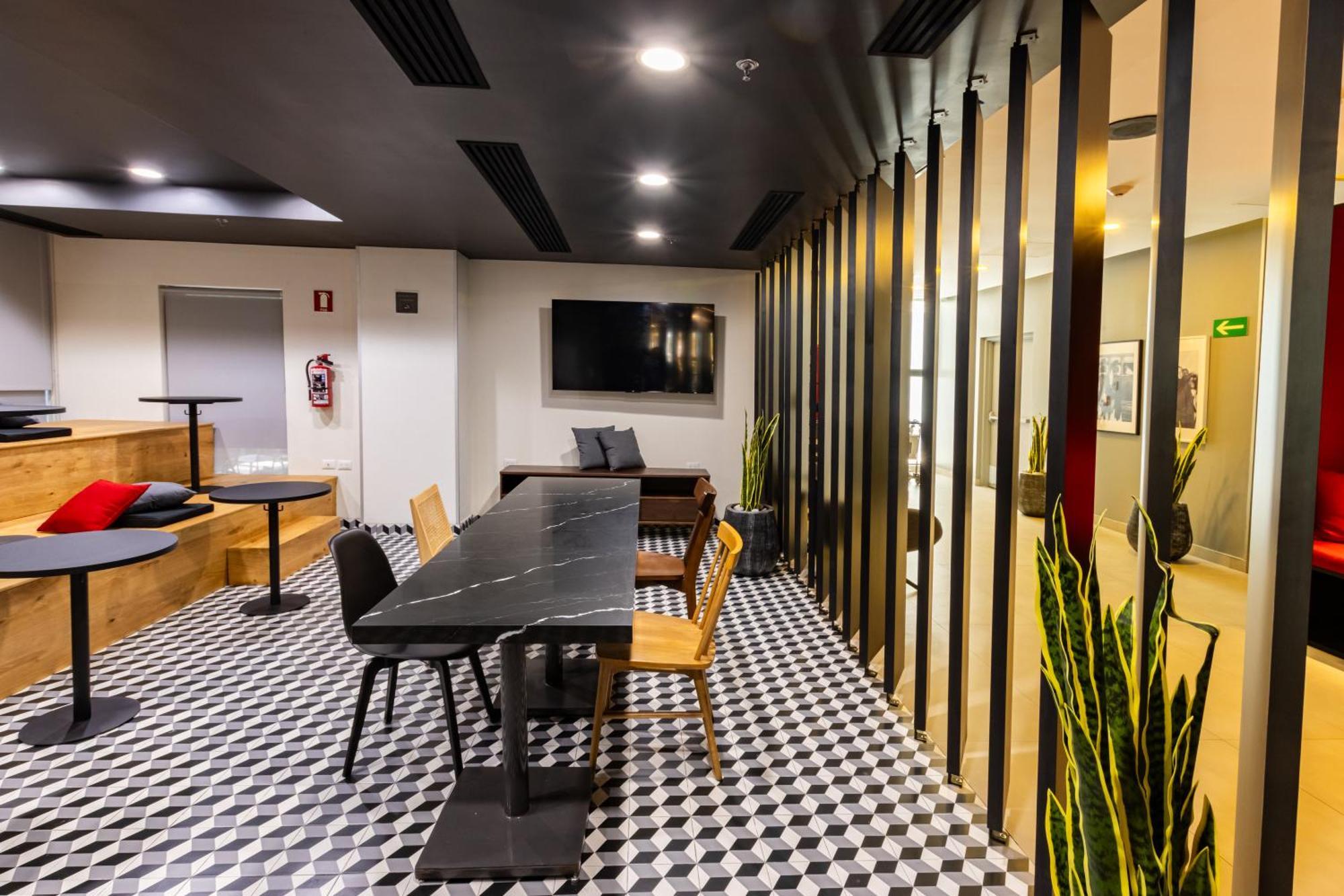 Ibis Tijuana