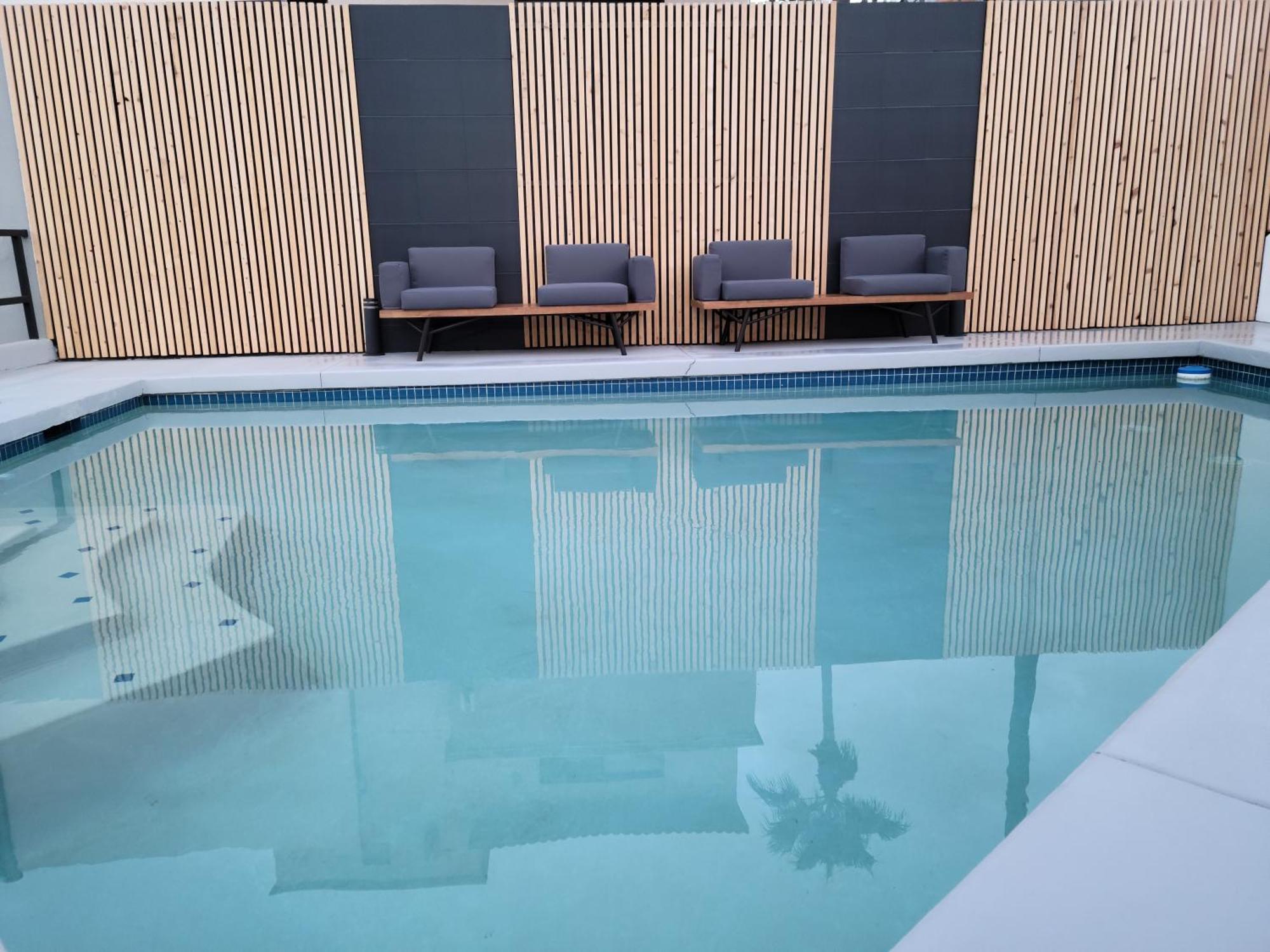 Spacious Tj With Private Heated Pool Free Late Check Out