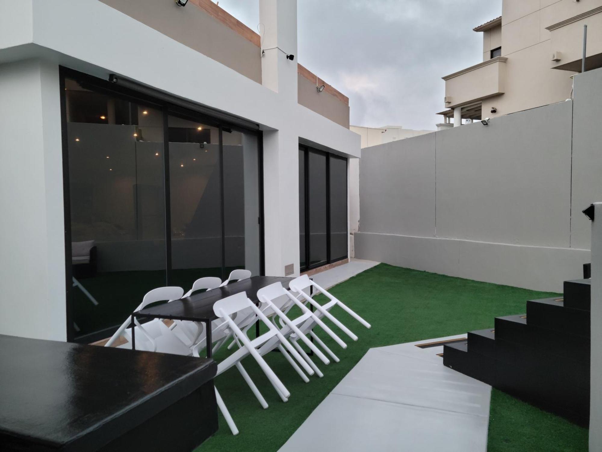 Spacious Tj With Private Heated Pool Free Late Check Out Сasa de vacaciones