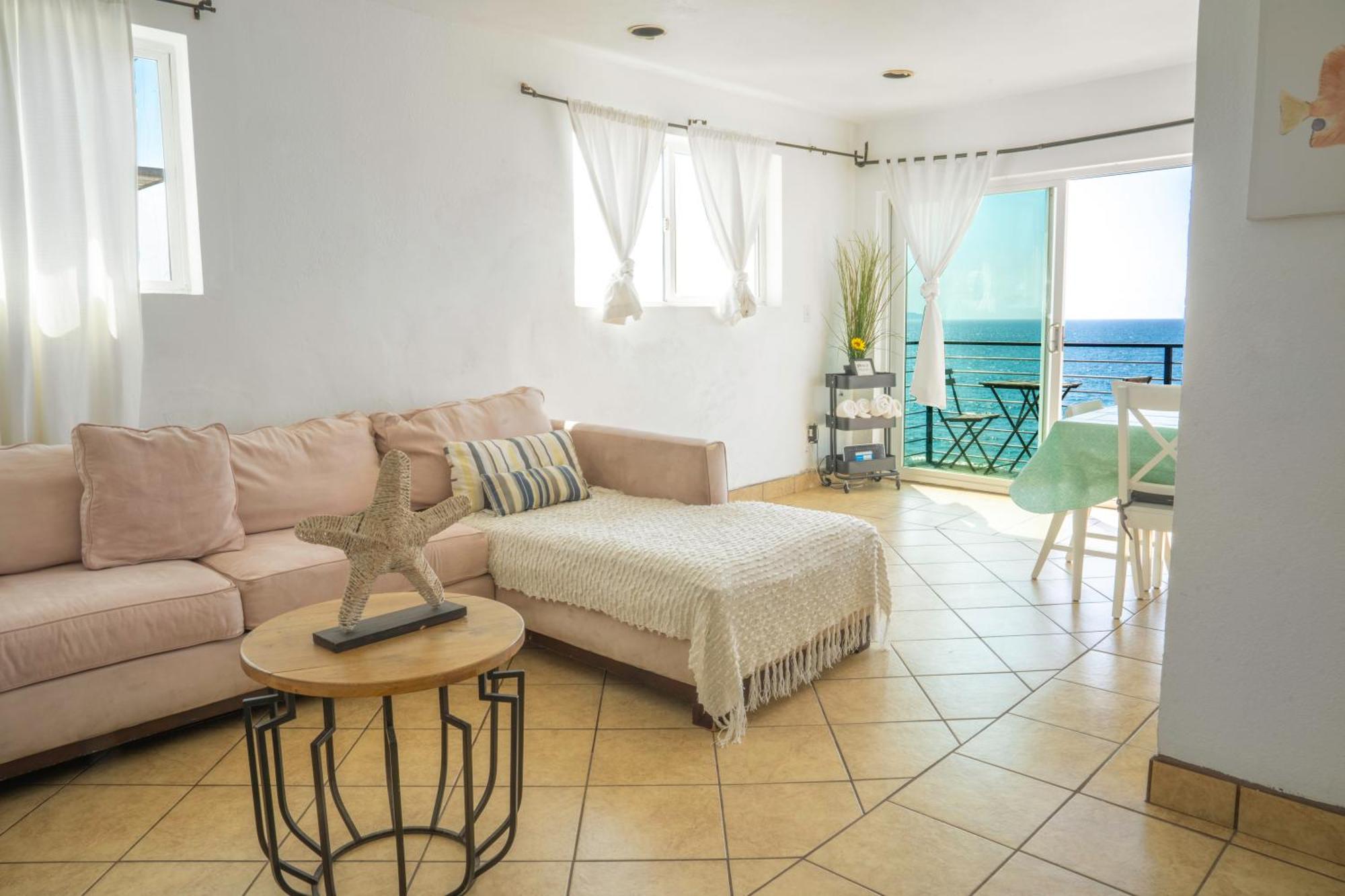 Beachfront - 2 Bdr 2 Bth
