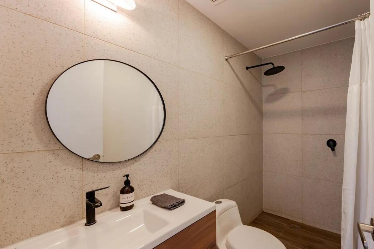 Centrally Located, Very Comfortable And Pleasant *
